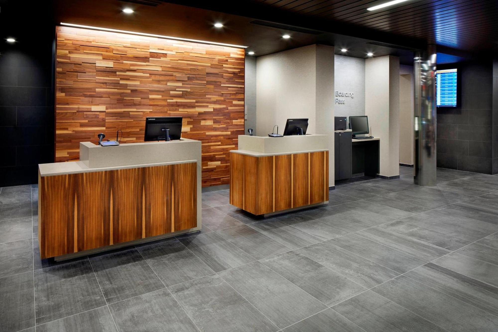 Courtyard By Marriott Houston Intercontinental Airport Hotel Kültér fotó