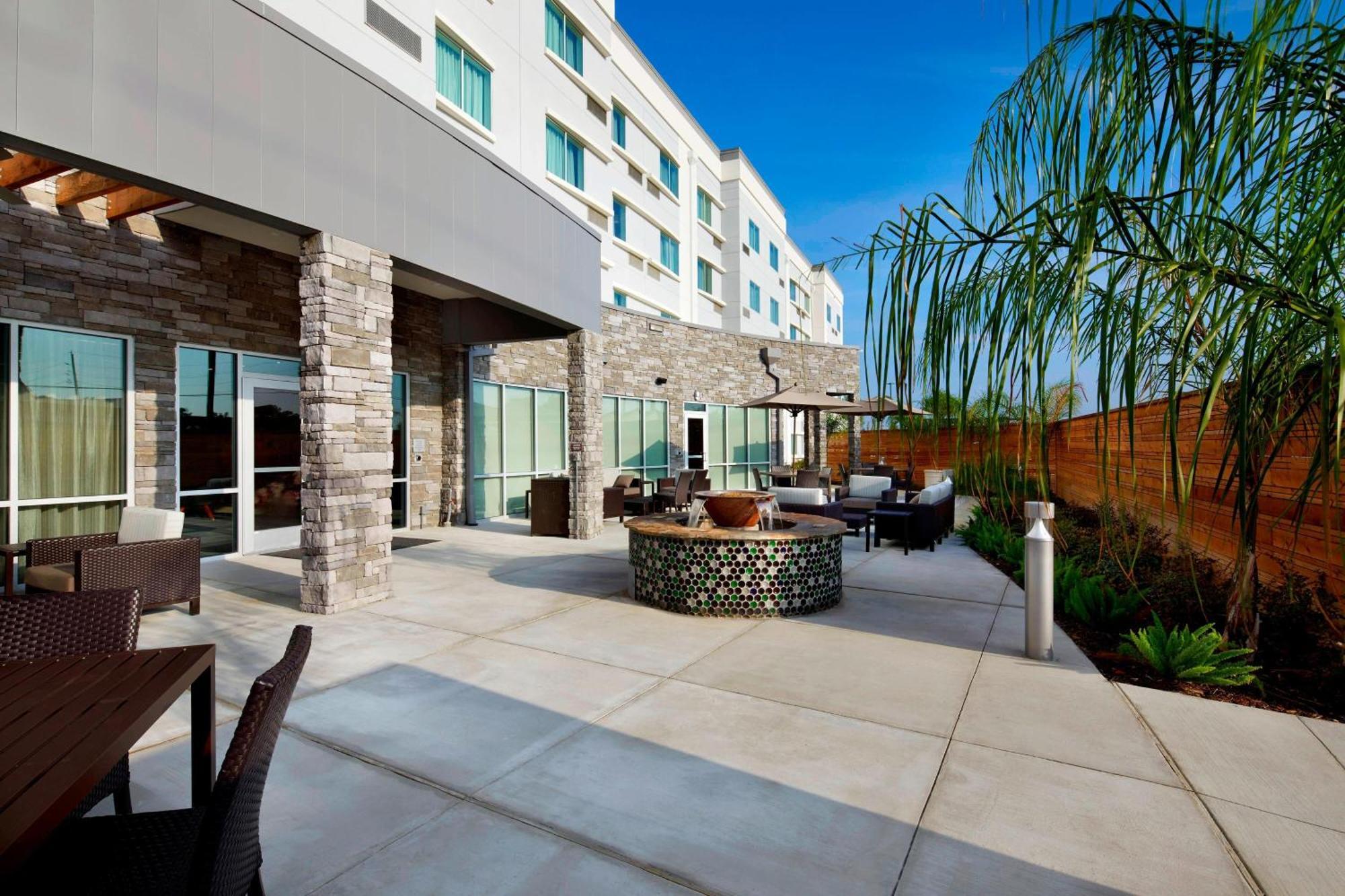 Courtyard By Marriott Houston Intercontinental Airport Hotel Kültér fotó